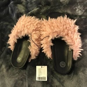 Urban Outfitters Pink Fuzzy Slides 8